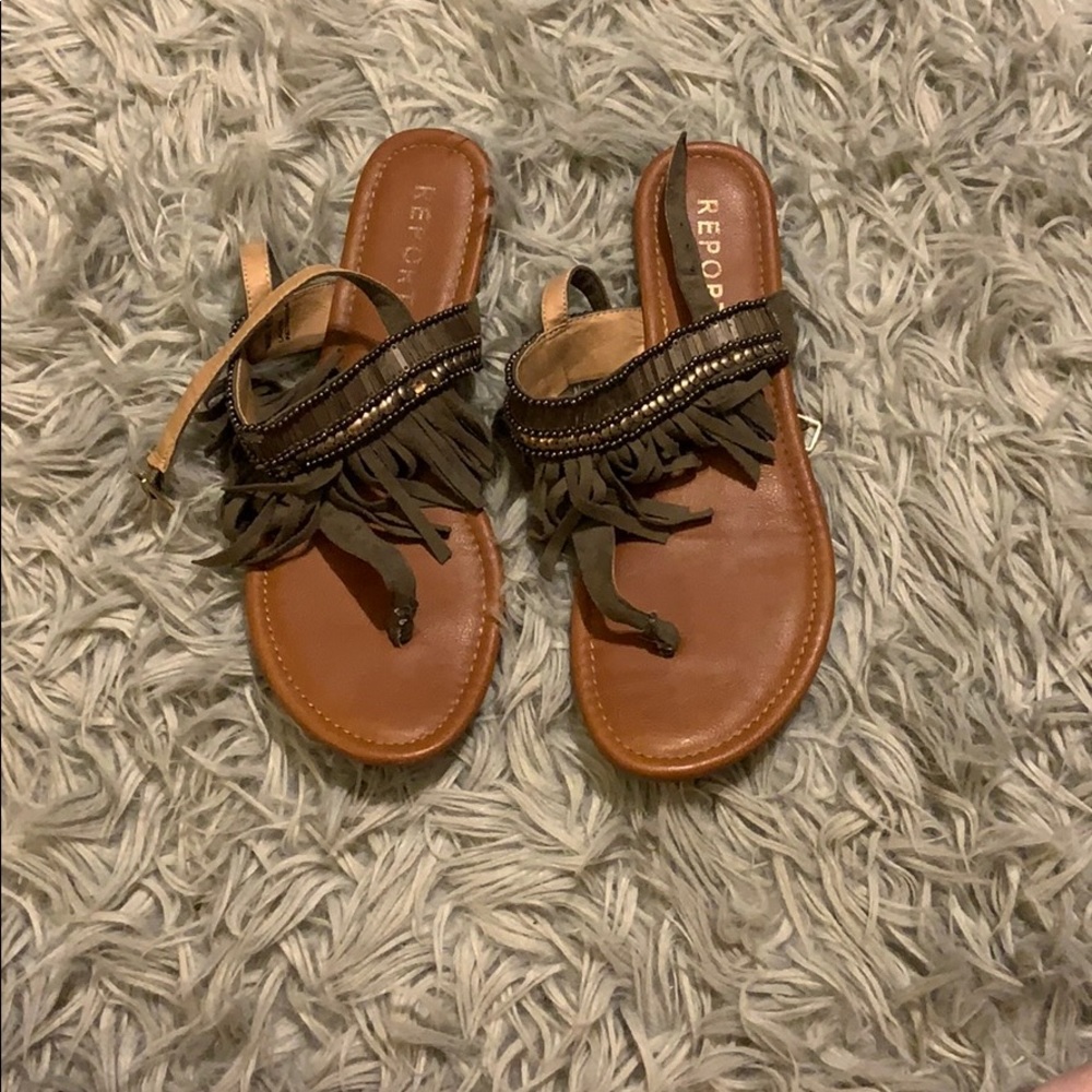 🔅10/$15🔅 fringe sandals